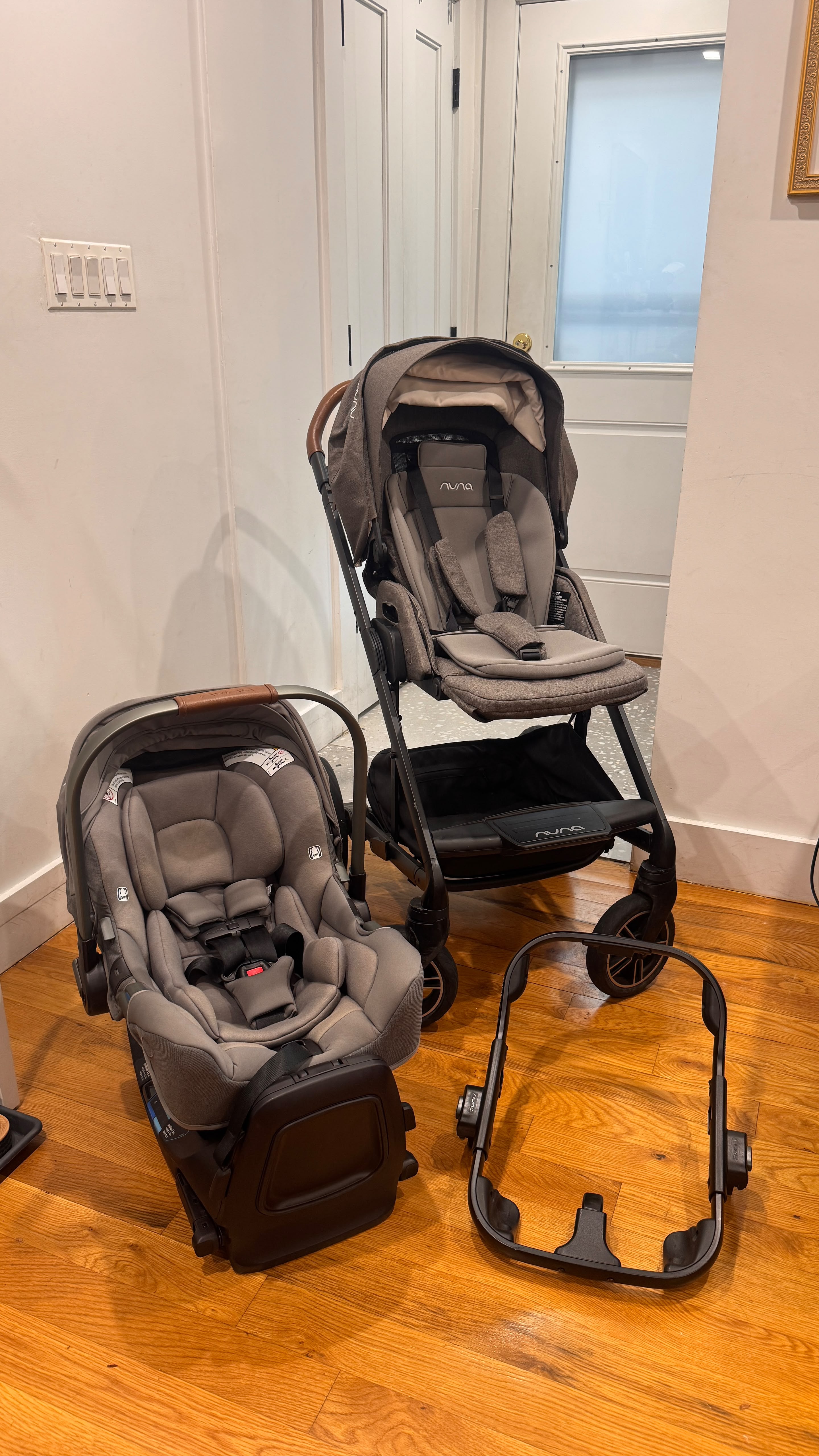 Nuna MIXX Next Stroller with Car Seat